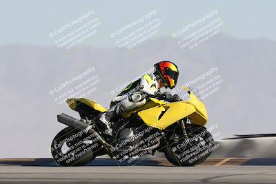 media/Dec-01-2025-Moto Forza (Mon) [[2daa91e15f]]/2-Intermediate Group/Session 2 Turn 9 Entry/